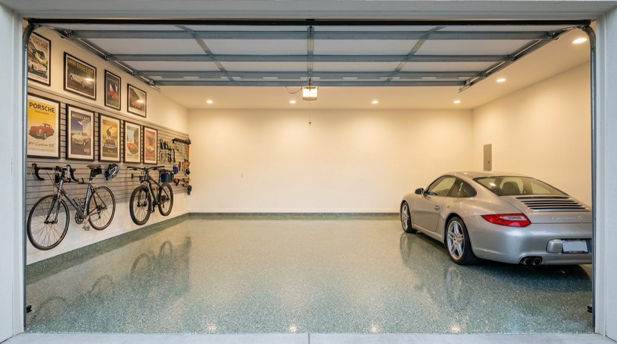 Nordic Green flake epoxy coating